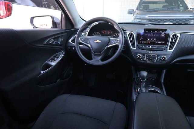 Used 2024 Chevrolet Malibu LT image 21