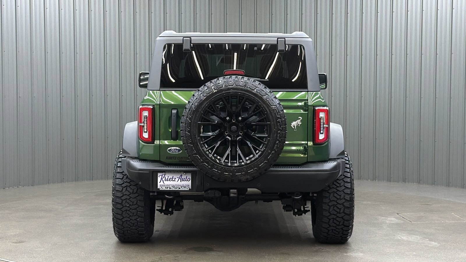 Used 2025 Ford Bronco Badlands image 4