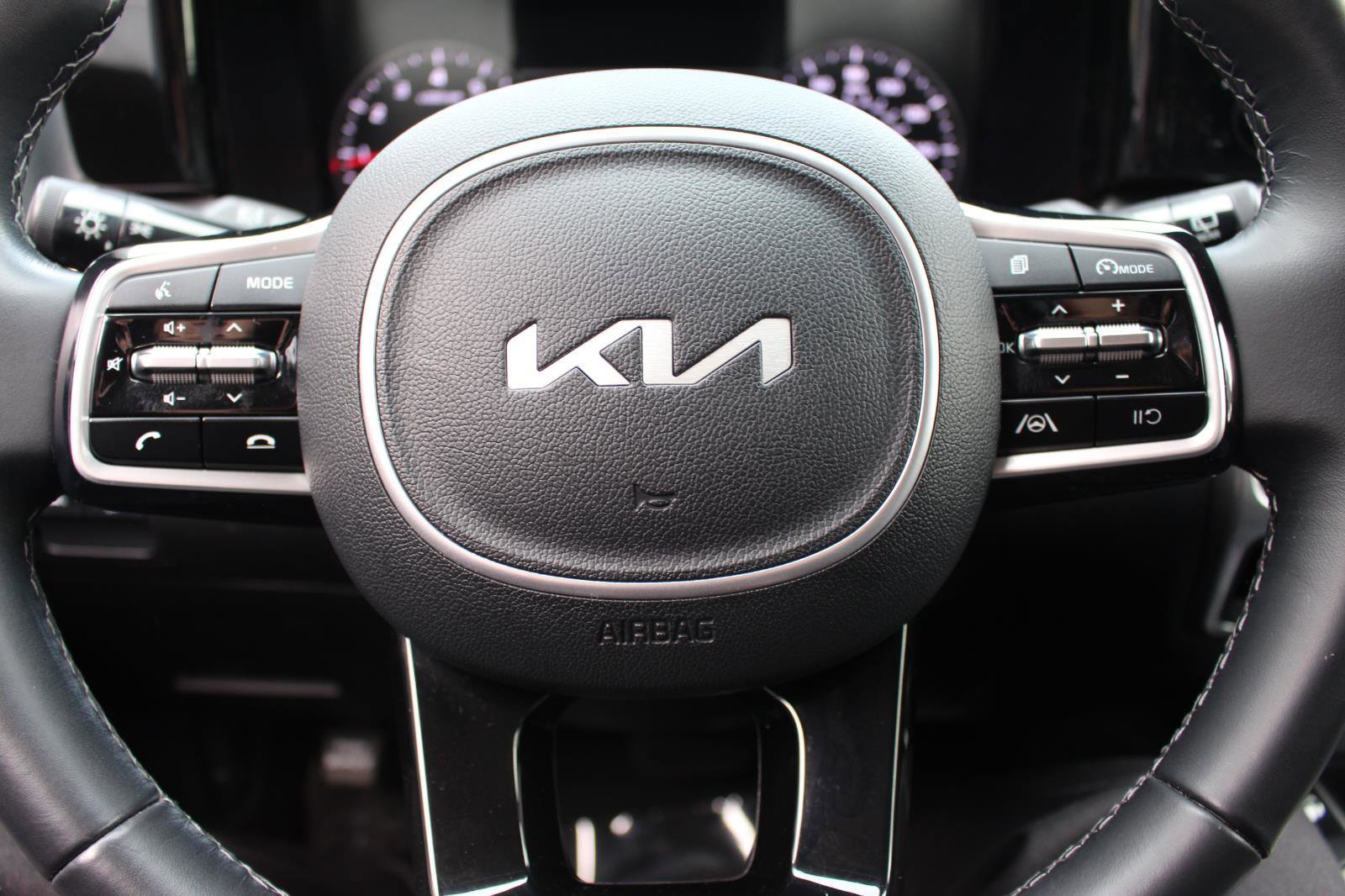 Used 2022 Kia Sorento S image 18