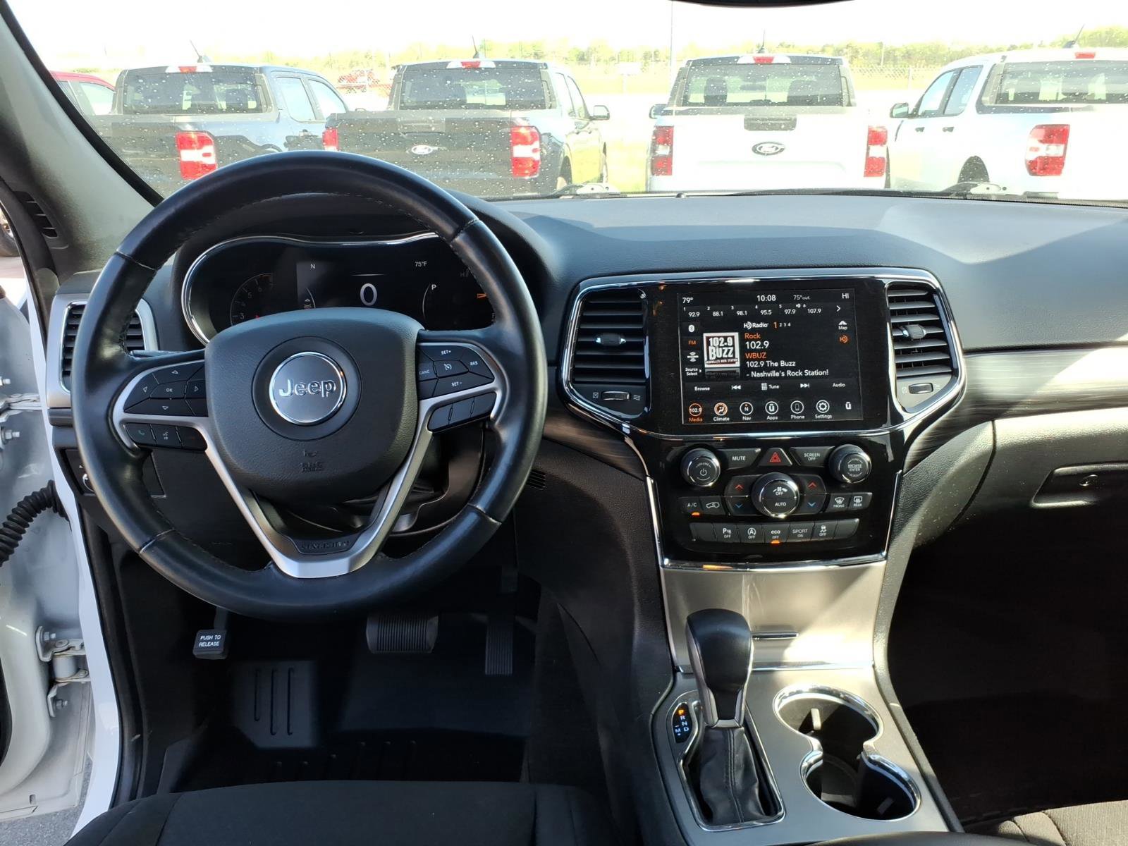 Used 2022 Jeep Grand Cherokee Laredo E image 9