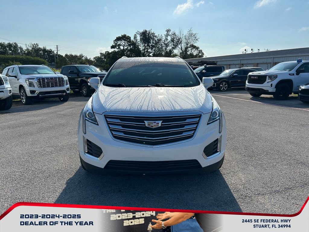 Used 2018 Cadillac XT5 FWD image 2