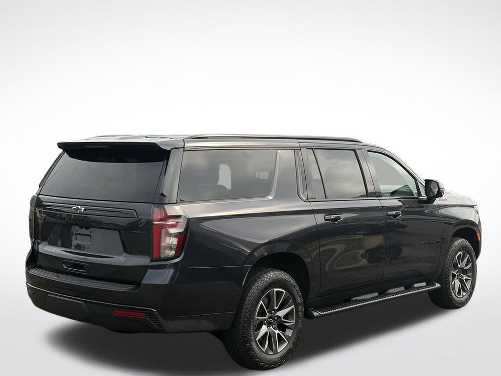 Used 2024 Chevrolet Suburban Z71 w/ Luxury Package AWD/4WD image 6