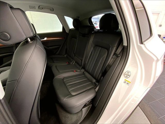 Certified 2023 Audi Q5 2.0T Premium w/ Convenience Package image 25