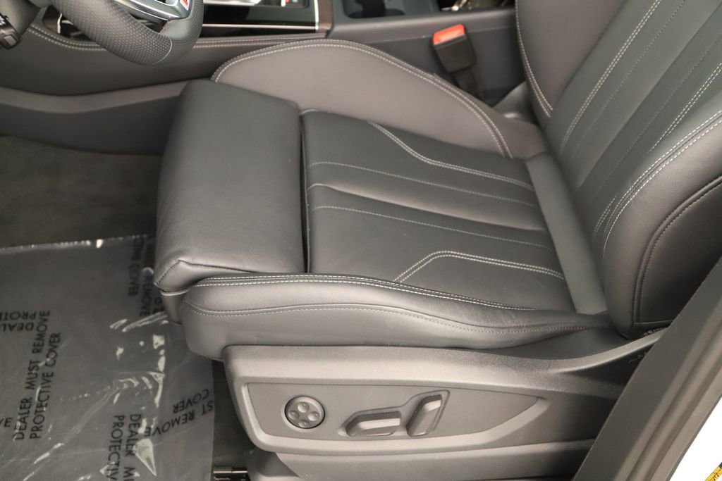 Certified 2025 Audi Q5 e Premium Plus w/ Premium Plus Package image 25