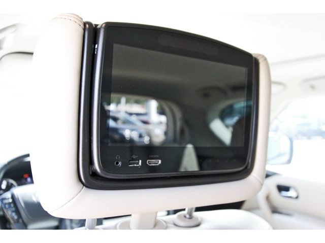 Used 2023 Nissan Armada Platinum w/ Captain's Chairs Package RWD image 16