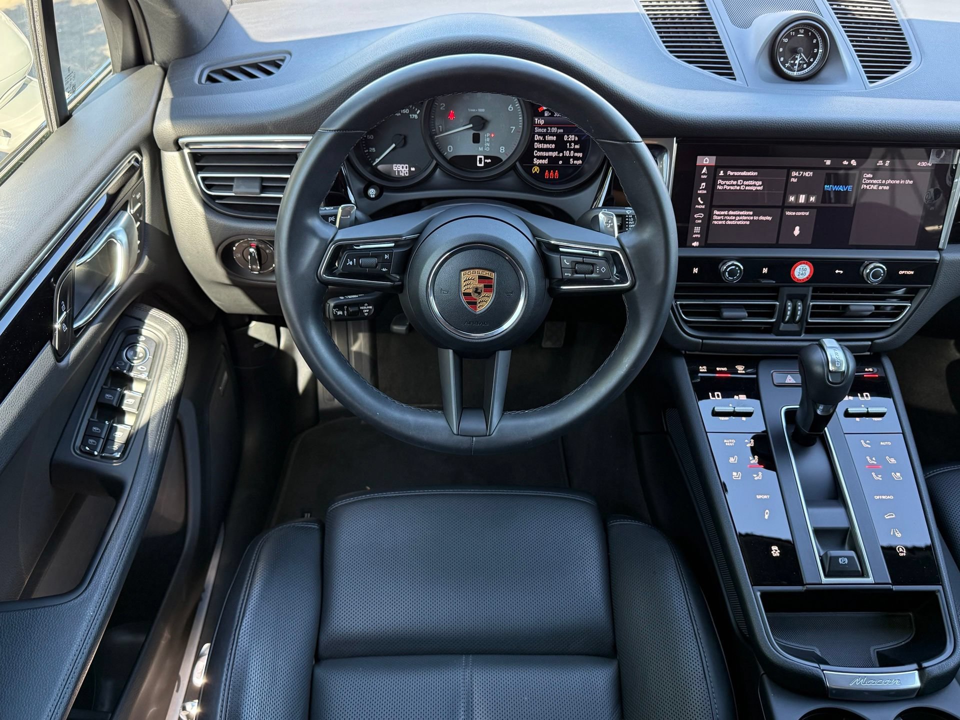 Used 2026 Porsche Macan S AWD/4WD image 14