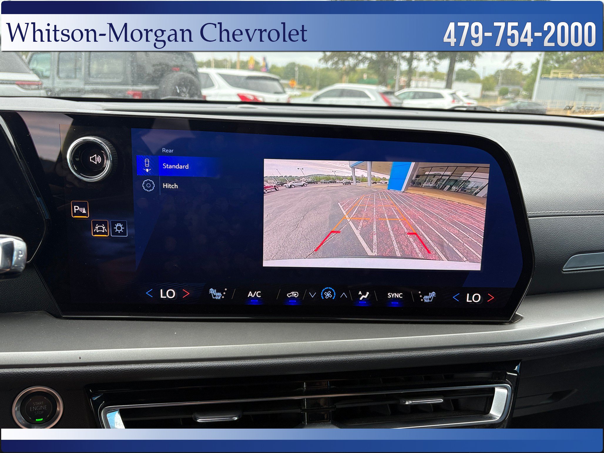 Used 2025 Chevrolet Traverse LT FWD image 25