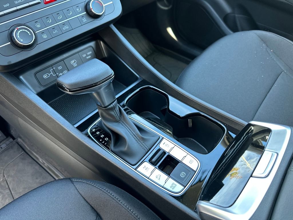 Certified 2025 Hyundai Tucson SE image 15