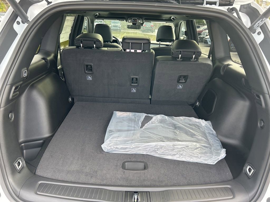 New 2026 Jeep Grand Cherokee Limited image 30