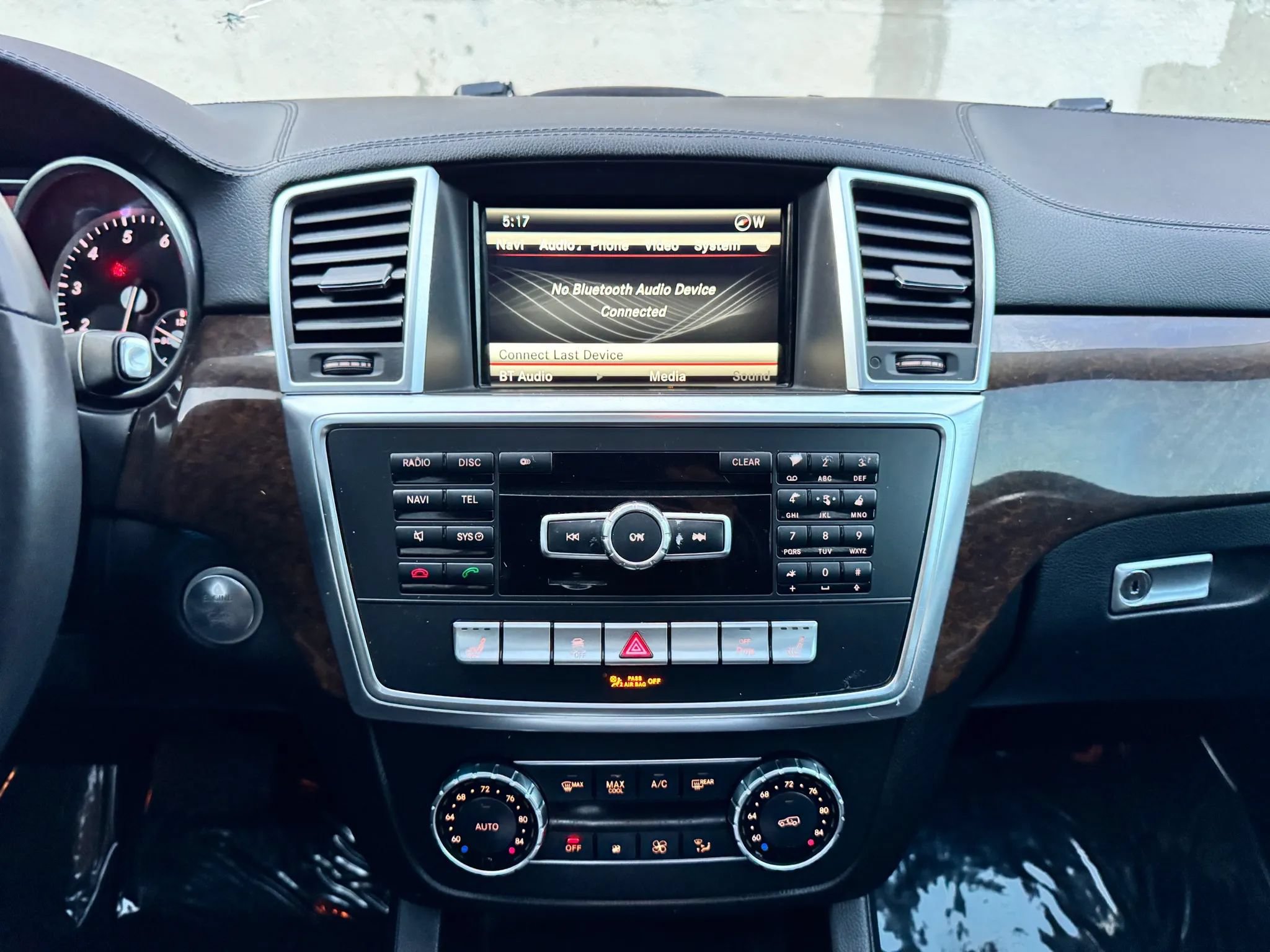 Used 2014 Mercedes-Benz GL 450 4MATIC image 31