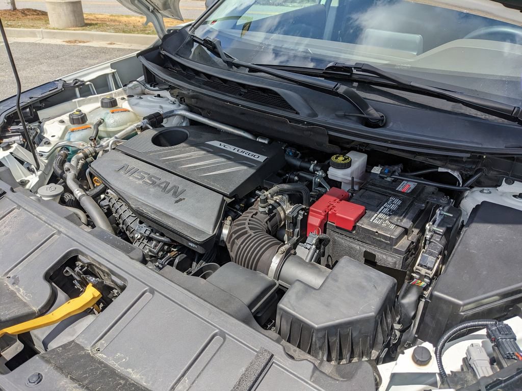 Used 2023 Nissan Rogue S image 55