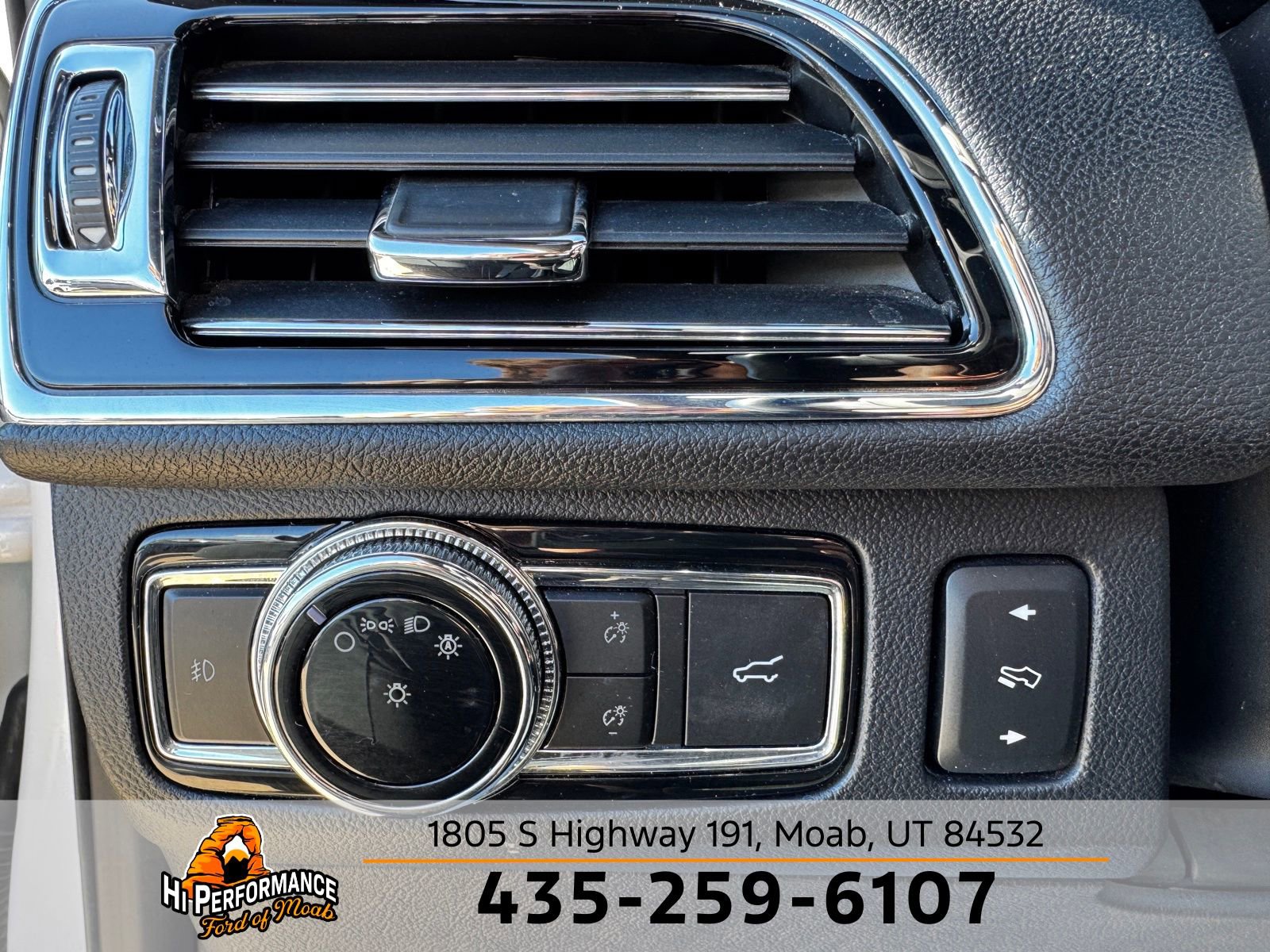 Used 2019 Lincoln Navigator Reserve w/ Cargo Package image 23