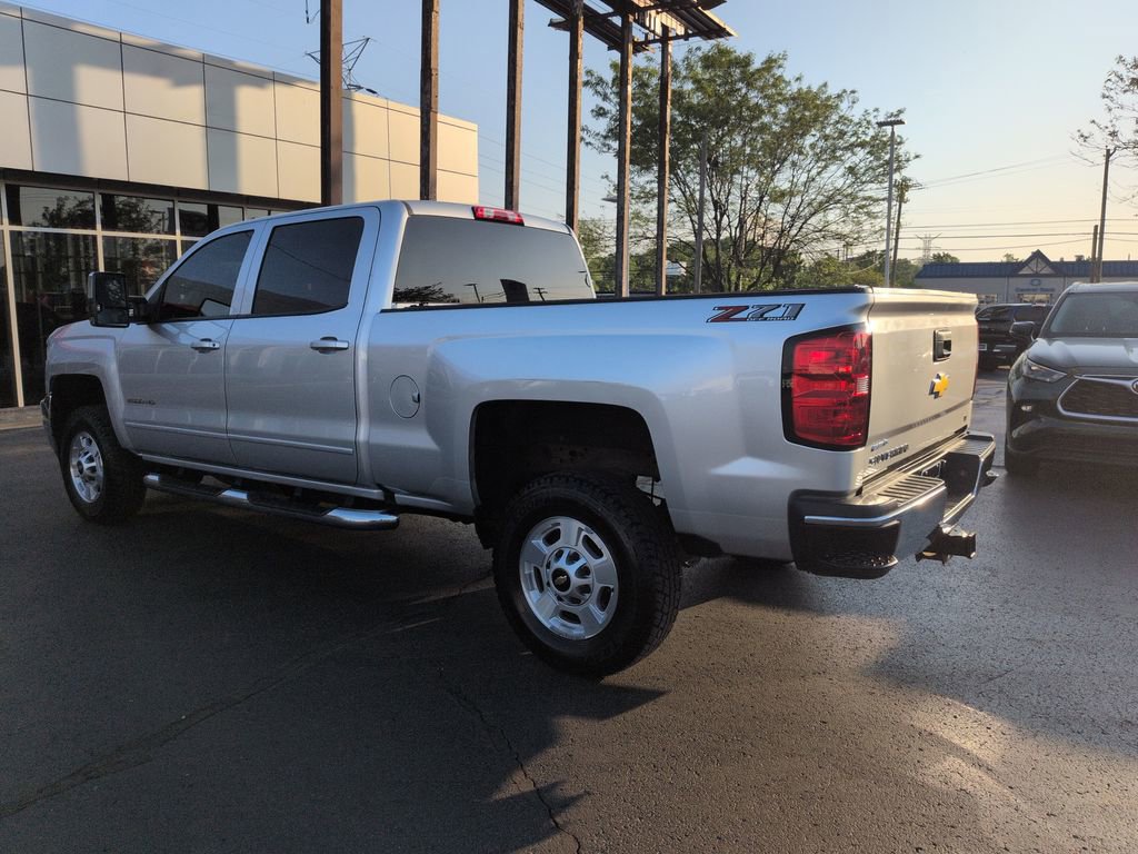 Used 2018 Chevrolet Silverado 2500 LT w/ All Star Edition AWD/4WD image 3