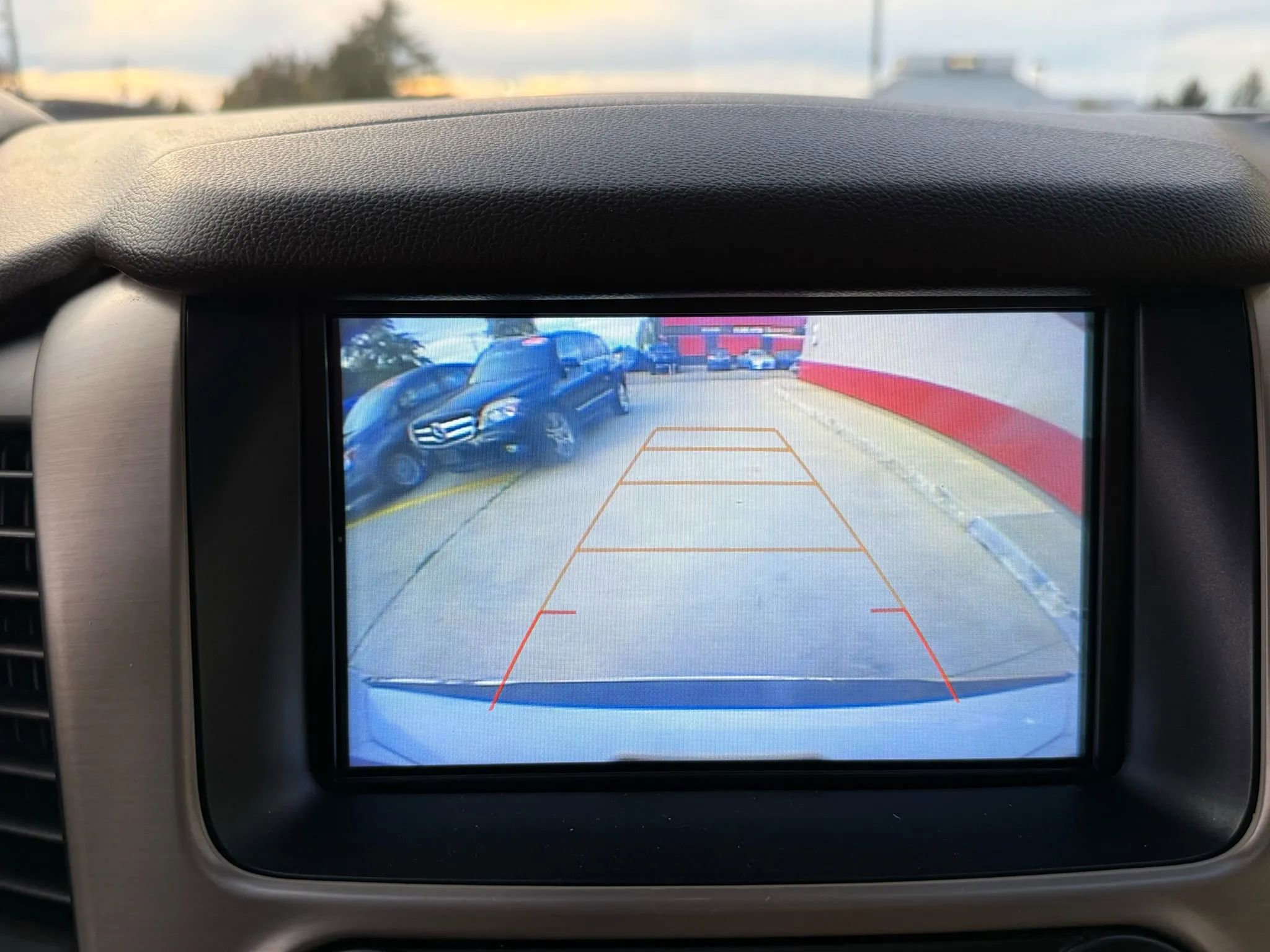 Used 2019 GMC Yukon XL Denali w/ Denali Ultimate Package image 18