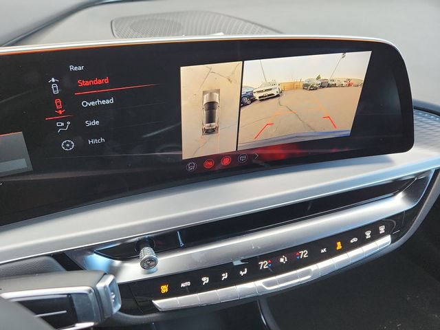 New 2026 Cadillac Lyriq V AWD/4WD image 20