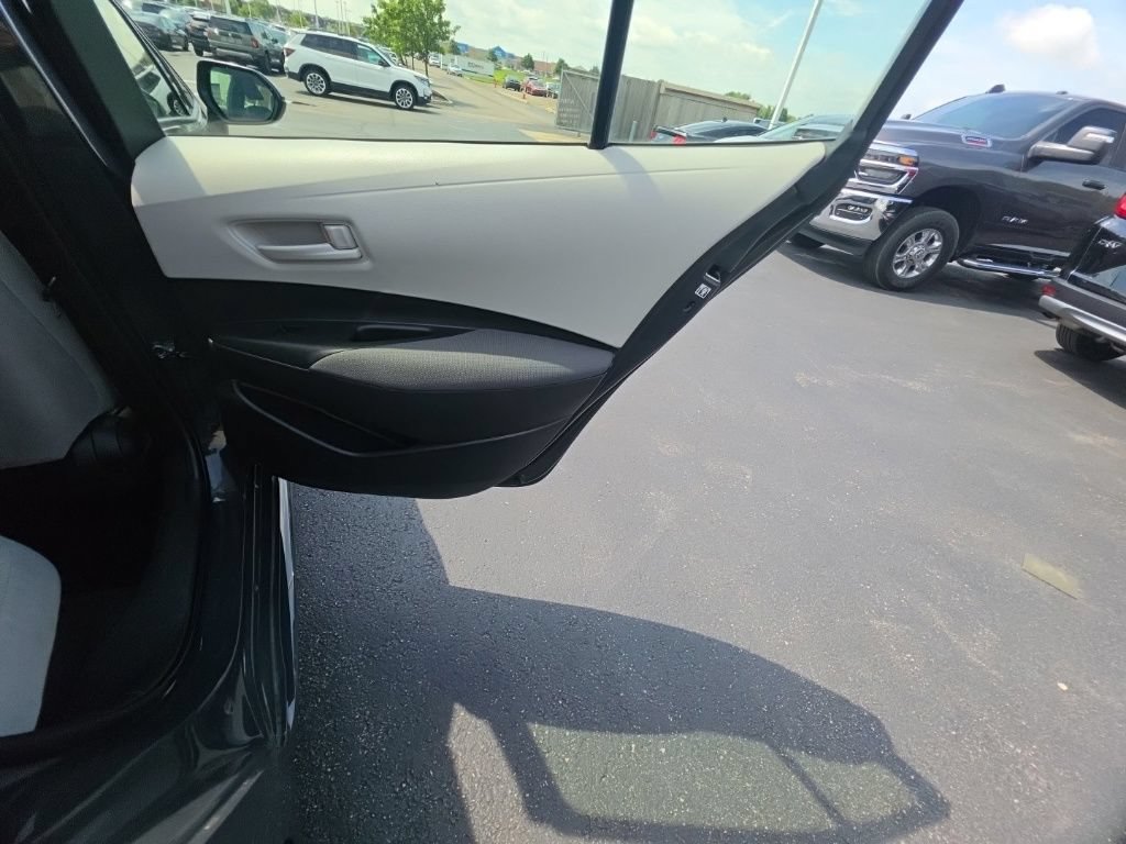 Used 2023 Toyota Corolla LE FWD image 28