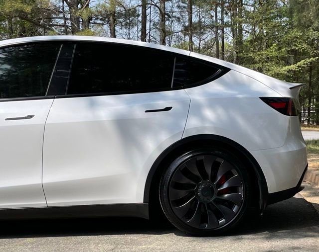 Used 2021 Tesla Model Y Performance image 5