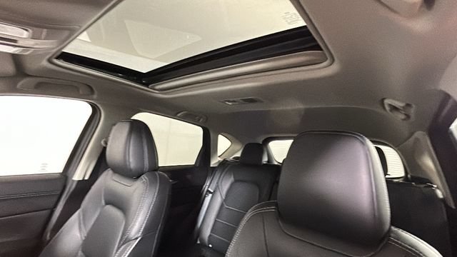 Used 2025 MAZDA CX-5 AWD 2.5 S w/ Preferred Package image 12