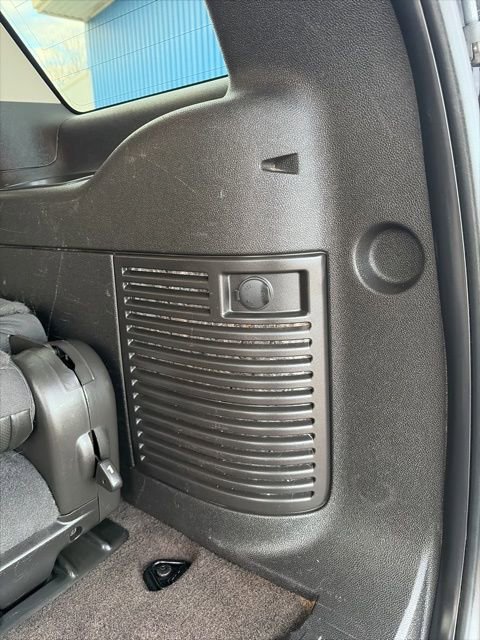 Used 2012 Cadillac Escalade Luxury image 14