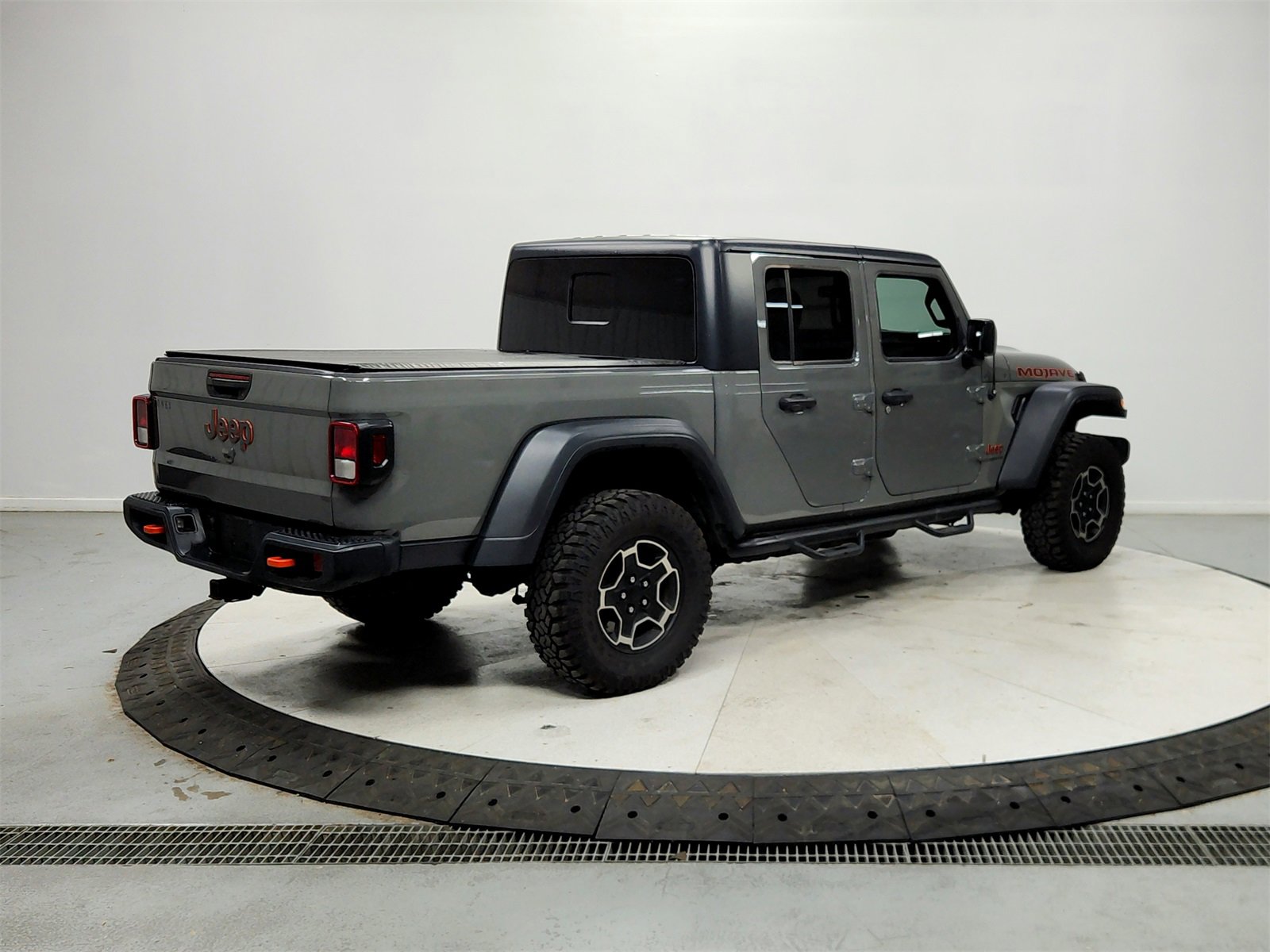 Used 2021 Jeep Gladiator Mojave w/ Cold Weather Group image 7