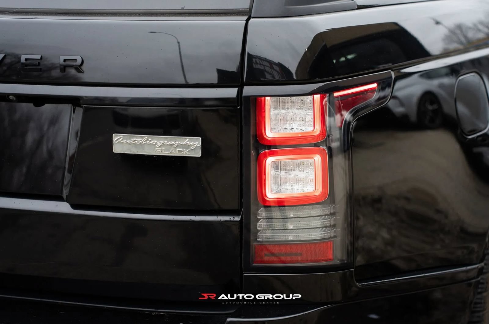 Used 2015 Land Rover Range Rover Supercharged AWD/4WD image 6