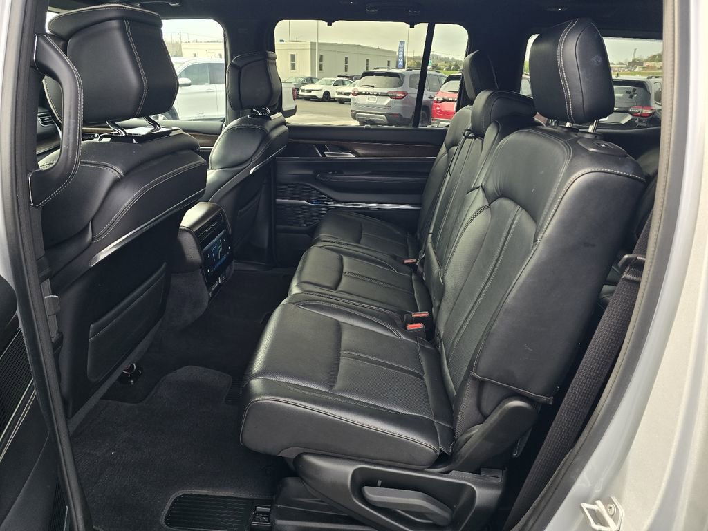 Used 2022 Jeep Grand Wagoneer Series I w/ Flexible Seating Group image 12