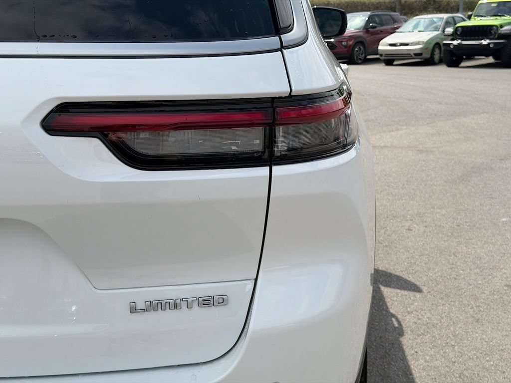 New 2026 Jeep Grand Cherokee L Limited AWD/4WD image 11