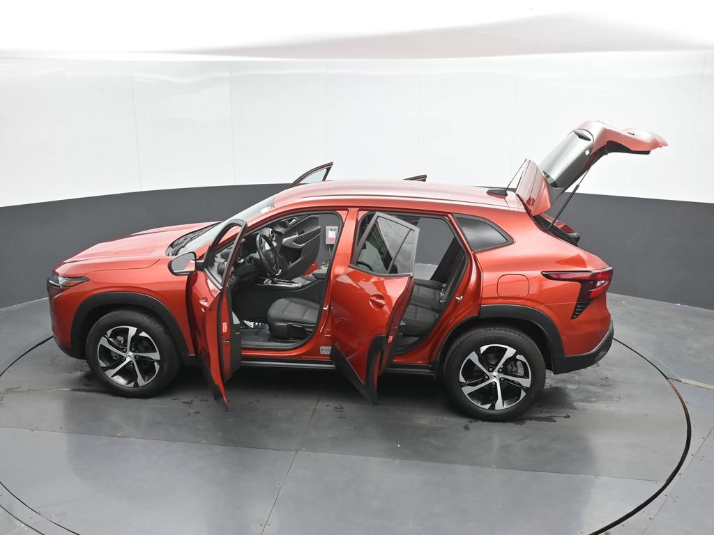 Used 2024 Chevrolet Trax RS FWD image 50