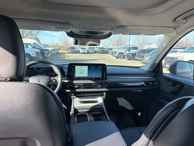 New 2026 Lincoln Aviator AWD w/ Jet Appearance Package image 35