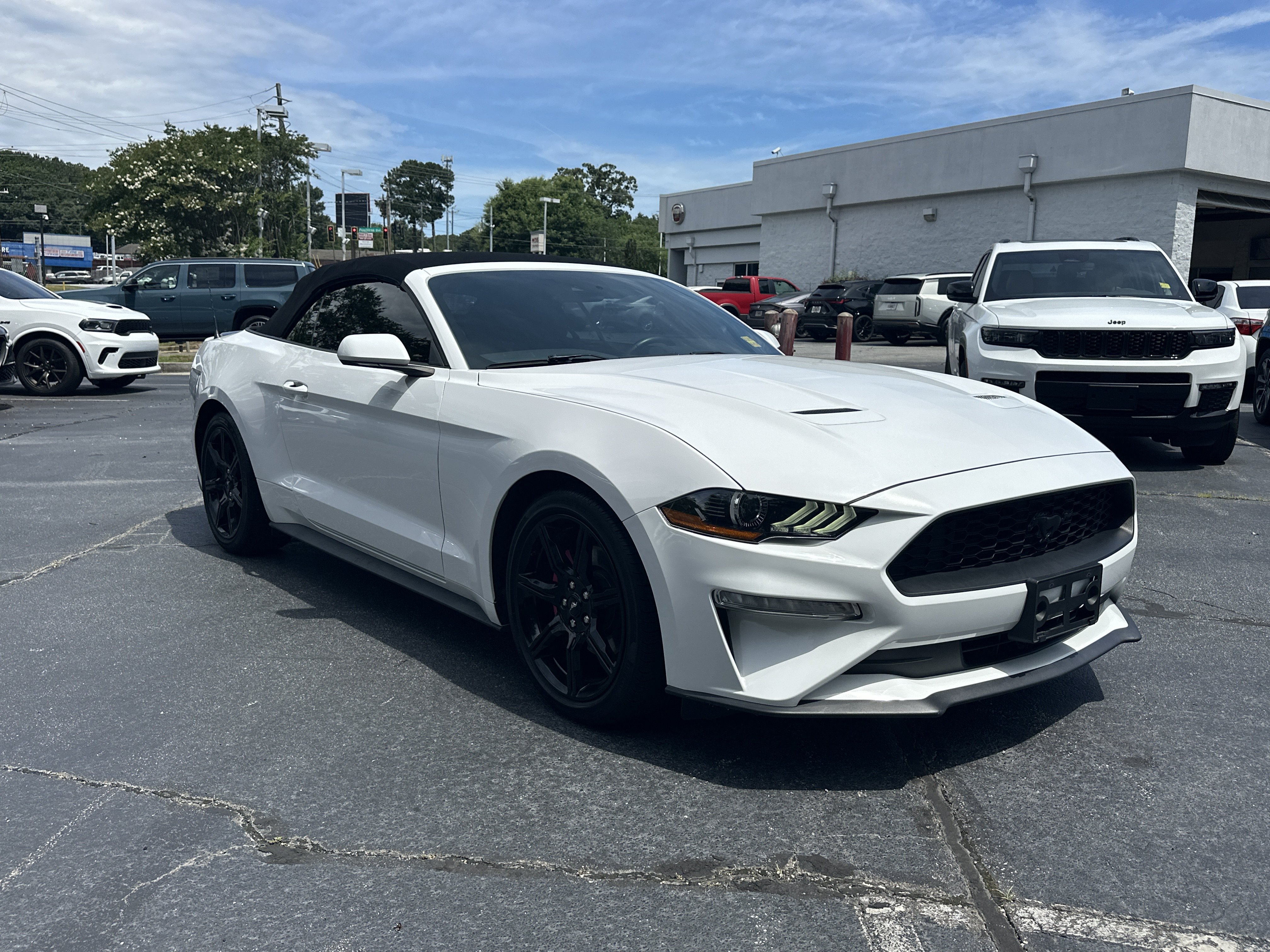 Used 2019 Ford Mustang Convertible w/ Equipment Group 101A RWD image 11