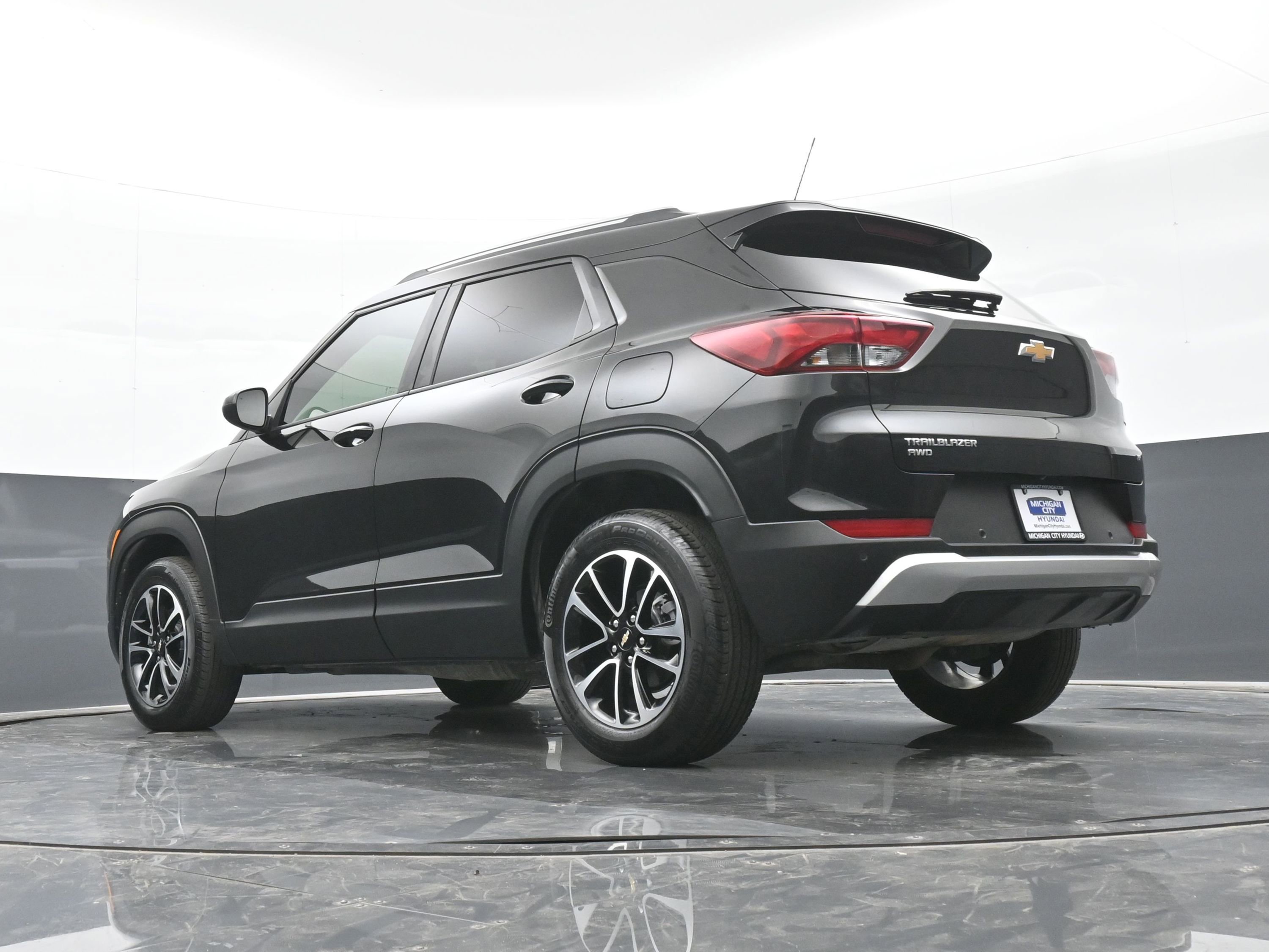 Used 2024 Chevrolet TrailBlazer LT w/ LT Cold Weather Package image 41