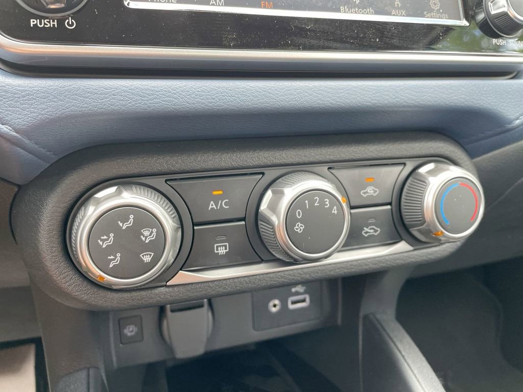 Certified 2025 Nissan Versa SV w/ Trunk Package image 28