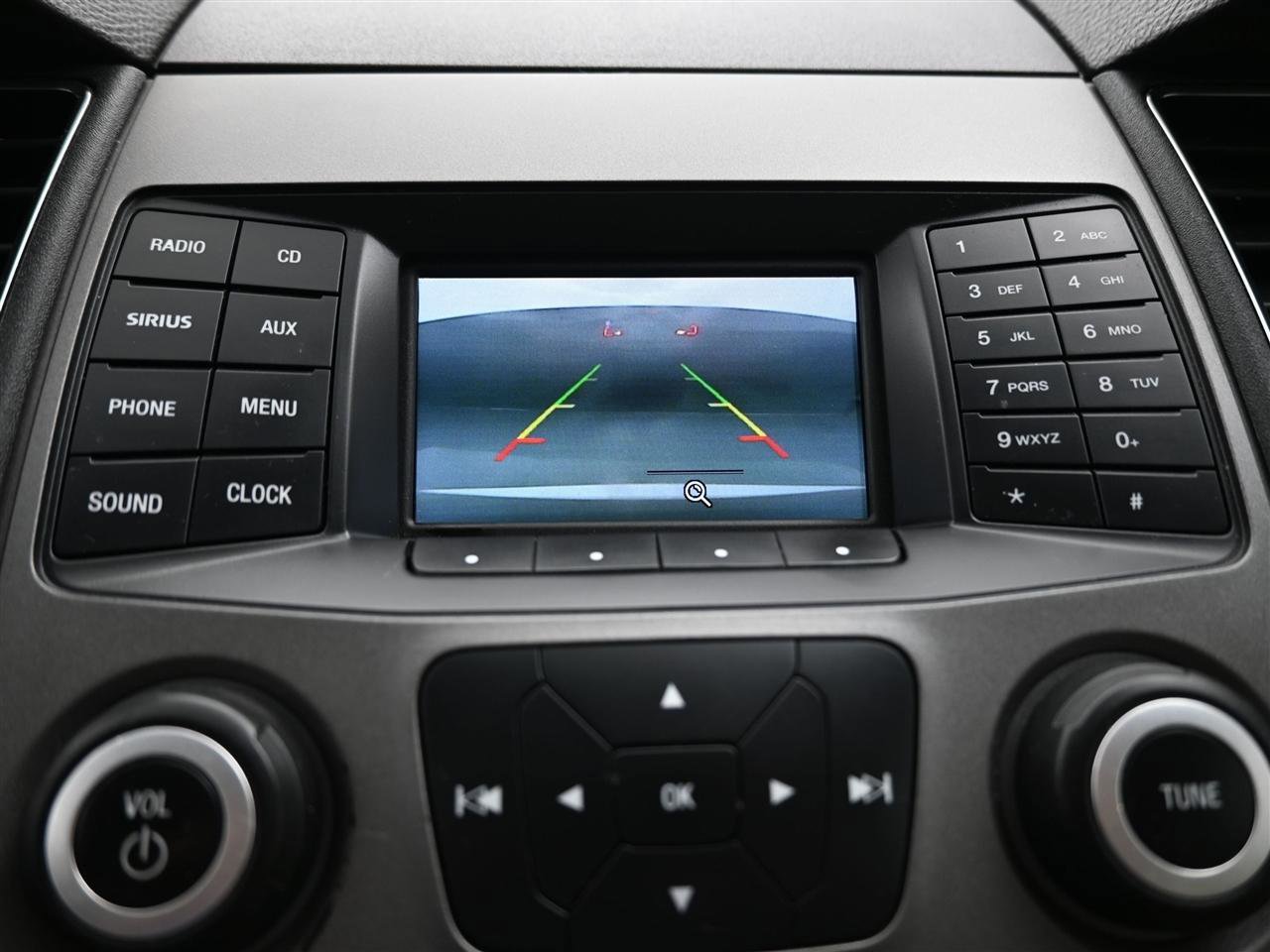 Used 2019 Ford Taurus SE FWD image 16