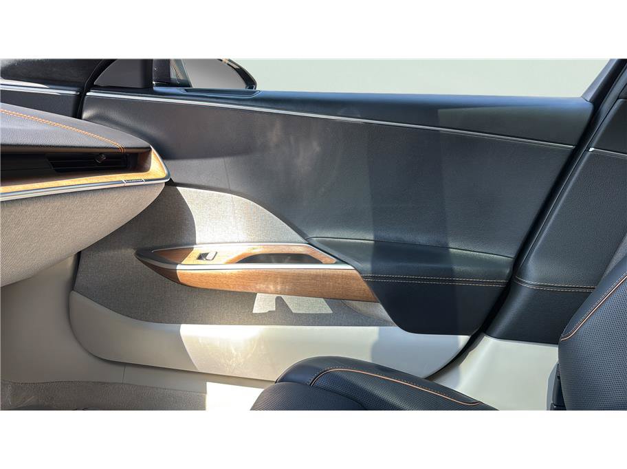 Used 2023 Lucid Air Touring AWD/4WD image 33
