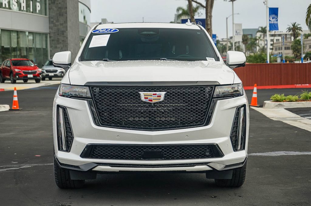 Used 2023 Cadillac Escalade V image 2