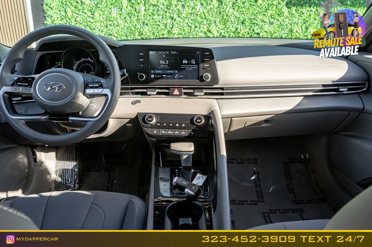 Used 2021 Hyundai Elantra Blue image 19