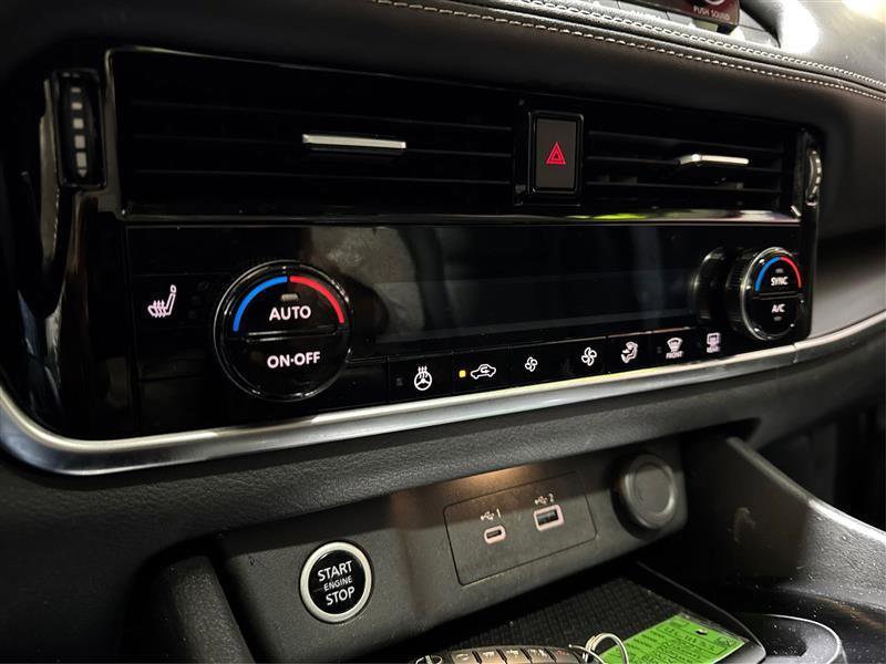 Used 2022 Nissan Rogue SV w/ SV Premium Package image 24