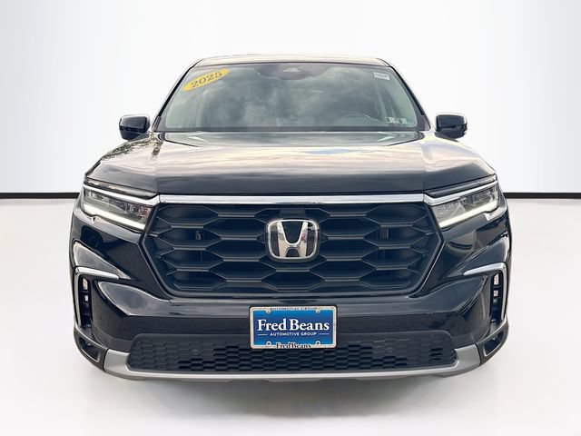 Used 2025 Honda Pilot EX-L image 2