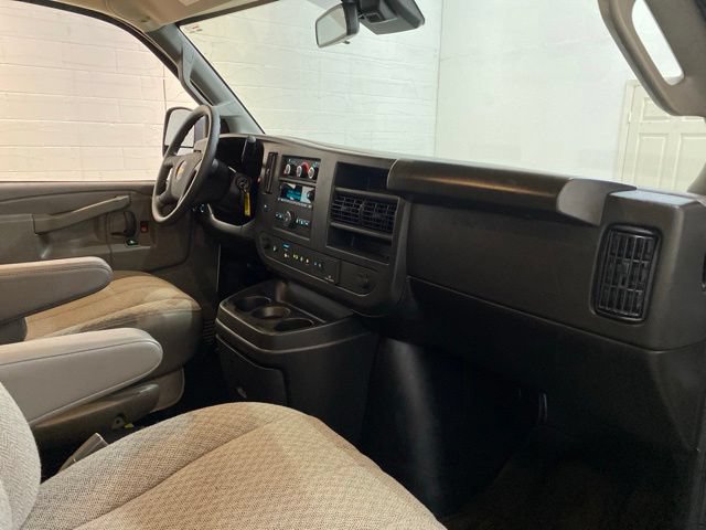 Used 2025 Chevrolet Express 3500 LT w/ LT Preferred Equipment Group RWD image 60