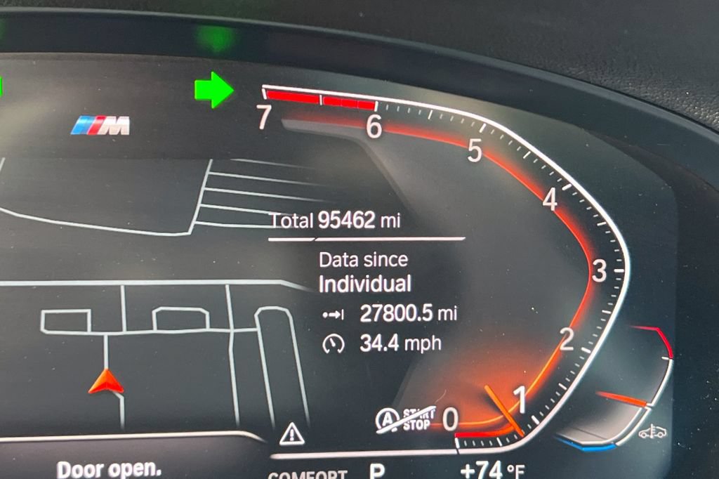 Used 2023 BMW X4 xDrive30i w/ M Sport Package AWD/4WD image 30
