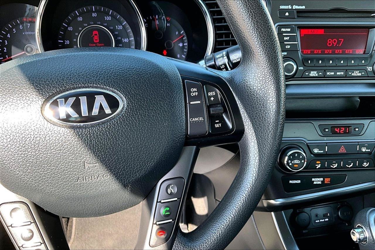 Used 2013 Kia Optima LX FWD image 12