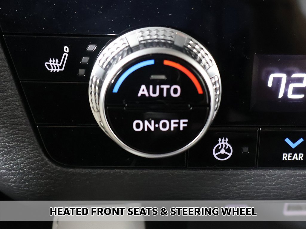 New 2025 Mitsubishi Outlander SEL image 10