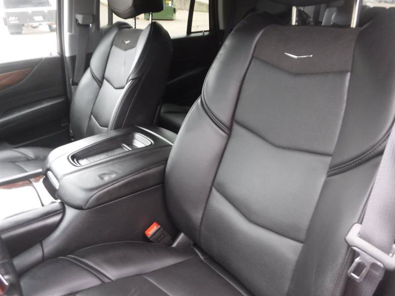 Used 2015 Cadillac Escalade Premium RWD image 27