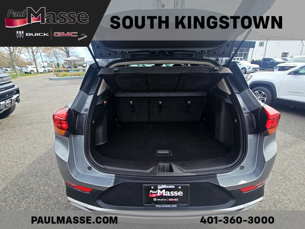 Used 2023 Buick Encore GX Preferred w/ Cold Weather Comfort Package AWD/4WD image 19