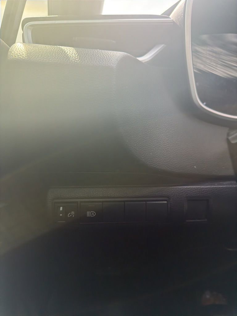 Used 2022 Toyota Corolla XLE FWD image 11