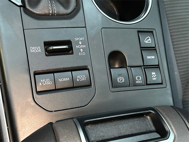 Certified 2024 Toyota Highlander LE image 31