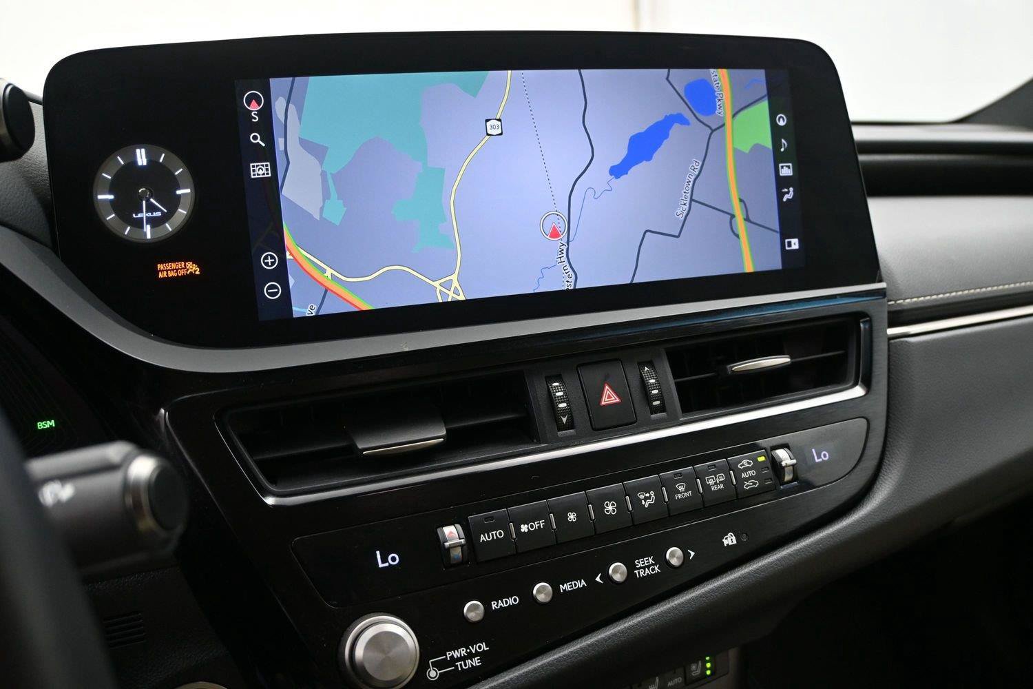 Used 2022 Lexus ES 350 w/ Premium Package FWD image 4