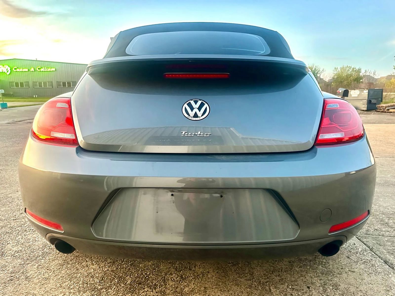 Used 2013 Volkswagen Beetle 2.0T image 9