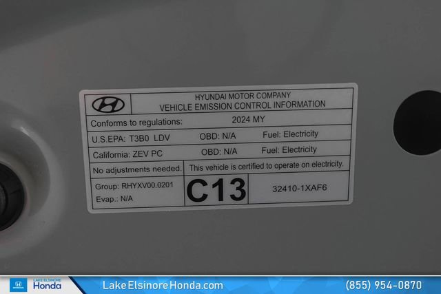 Used 2024 Hyundai Ioniq 6 SE RWD image 27