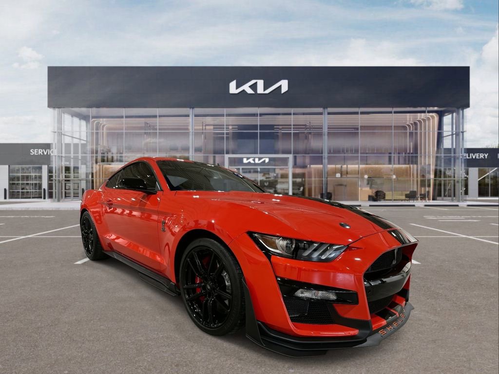 Used 2022 Ford Mustang Shelby GT500 w/ Technology Package image 2